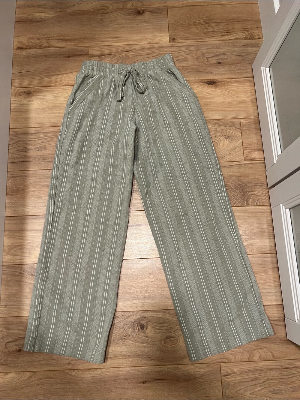 Light Olive Striped Linen Wide-Leg Pants - Sienna Sky - Picture 2 of 5